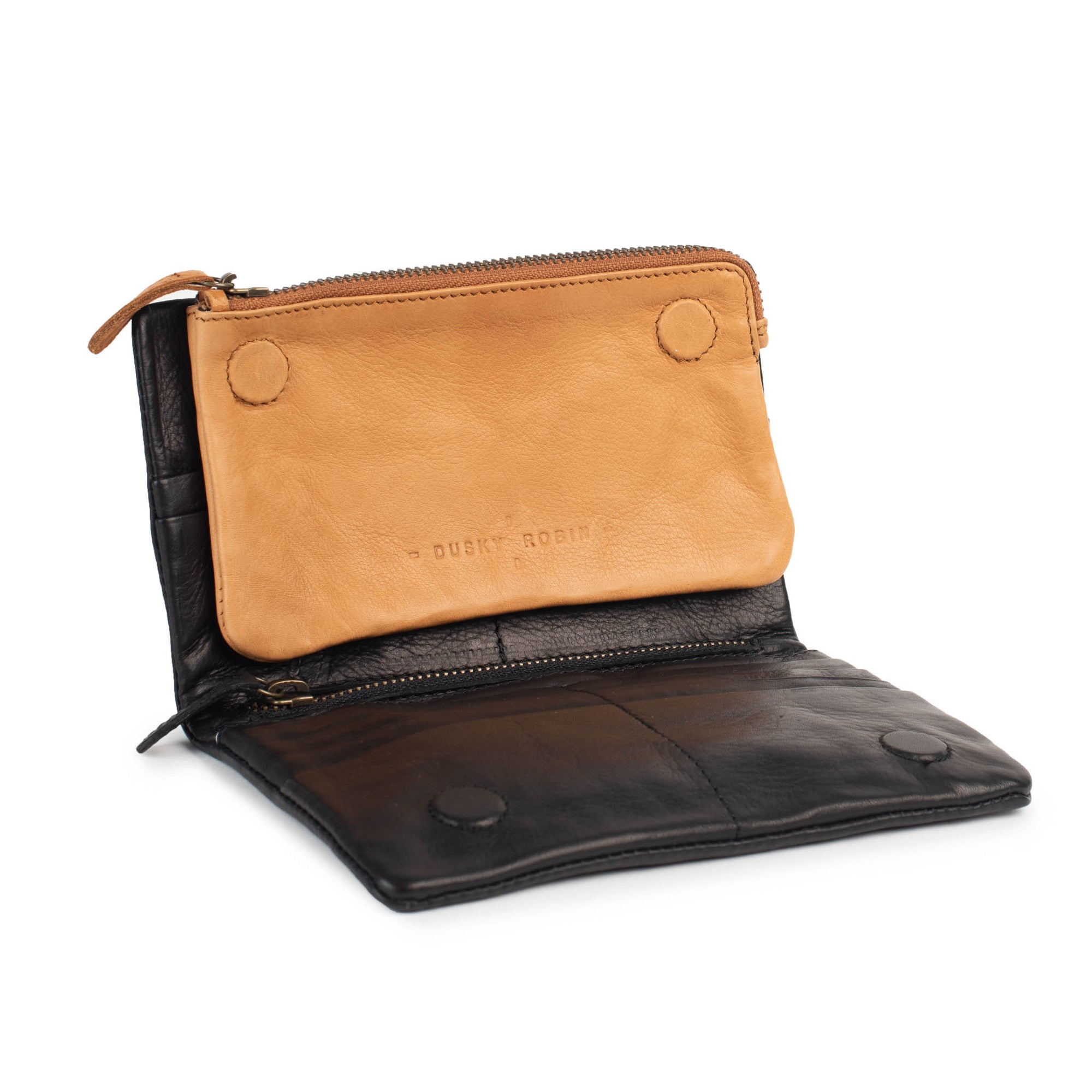 Jane leather purse with removable magnetic insert, featuring 12 card slots and zip section in soft black leather.